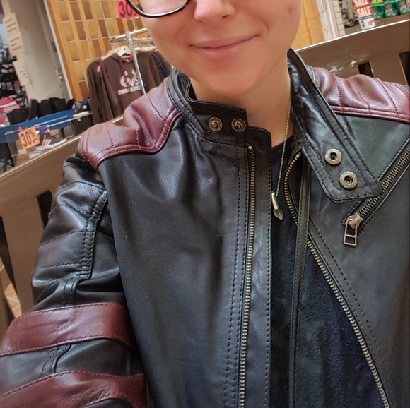 Vintage Danier Racing Stripe Black and Red Leather Moto Jacket Made In India - Picture 8 of 9